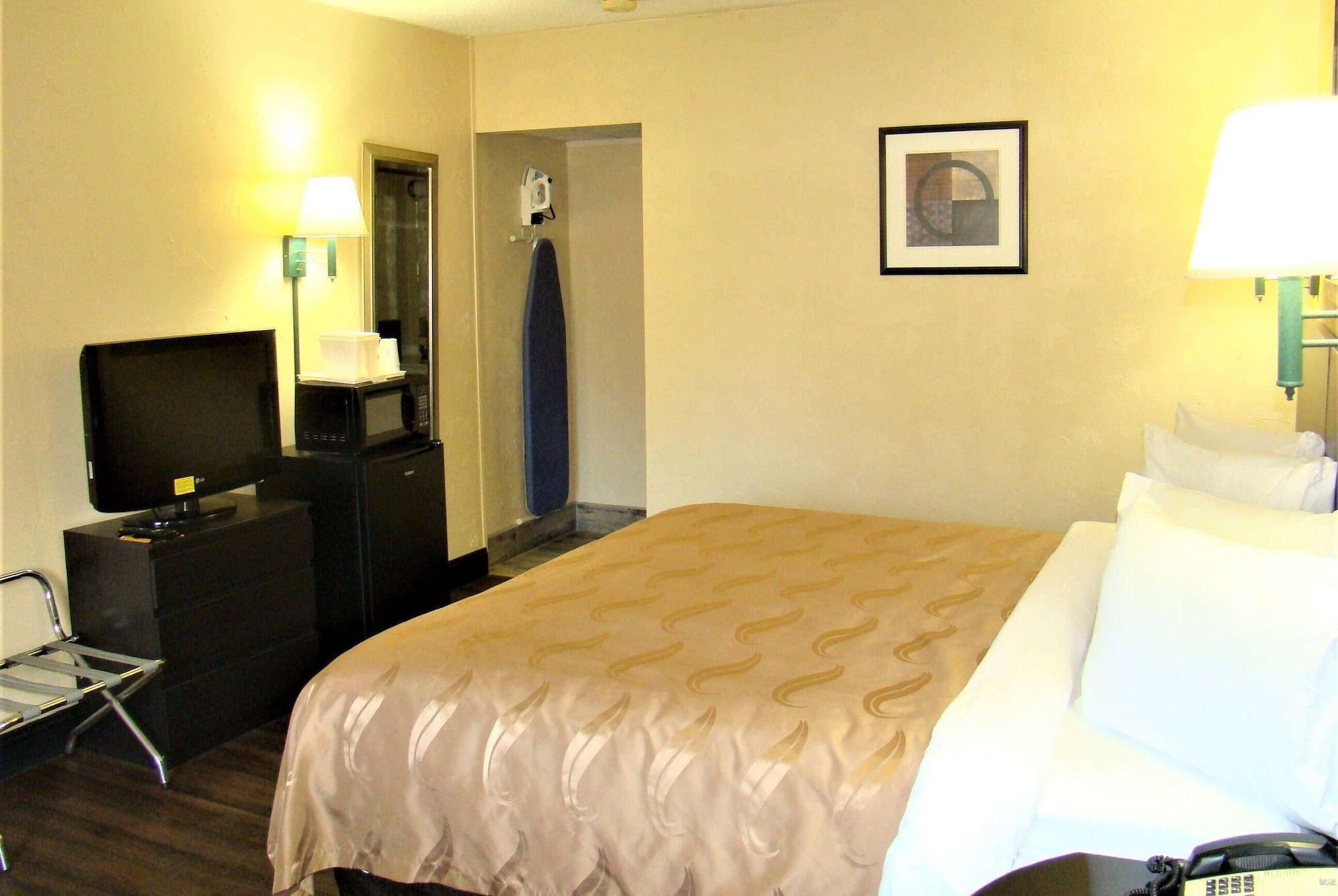 Baymont By Wyndham Front Royal Near Shenandoah National Park Hotel Екстериор снимка