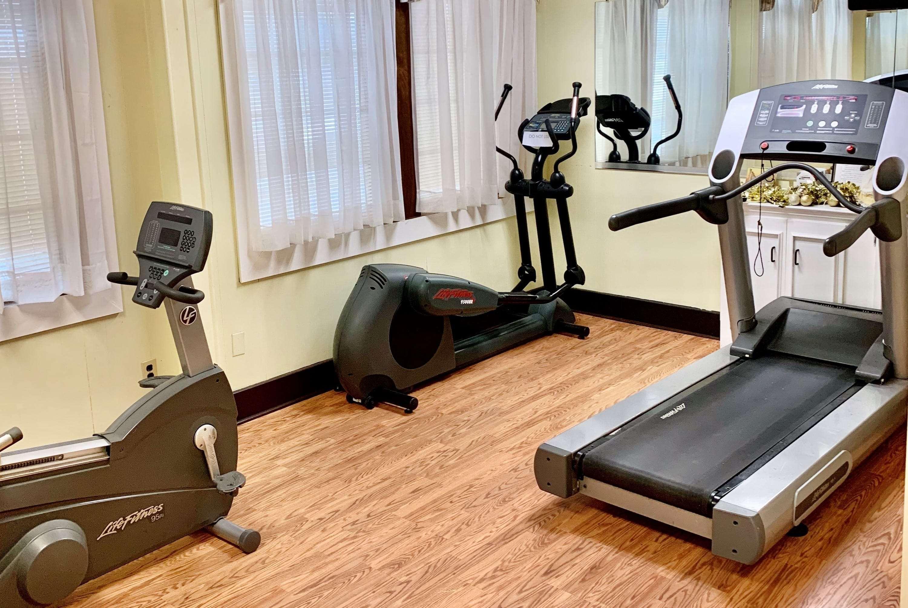 Baymont By Wyndham Front Royal Near Shenandoah National Park Hotel Екстериор снимка