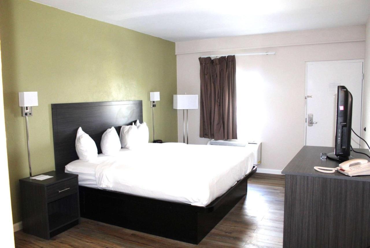 Baymont By Wyndham Front Royal Near Shenandoah National Park Hotel Екстериор снимка
